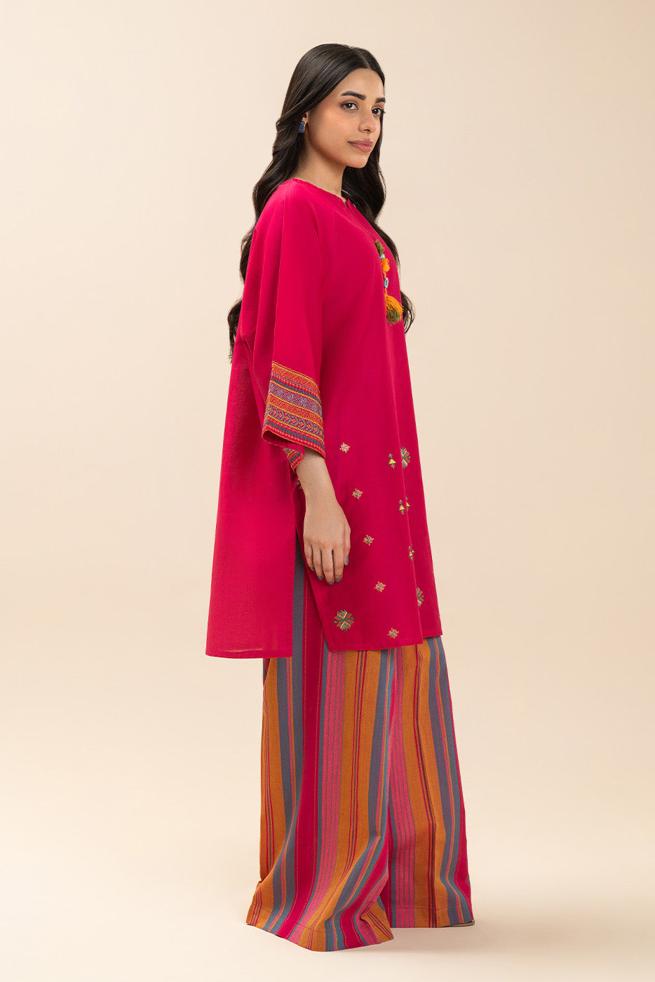 2 PIECE EMBROIDERED DORIA SUIT (PRET)
