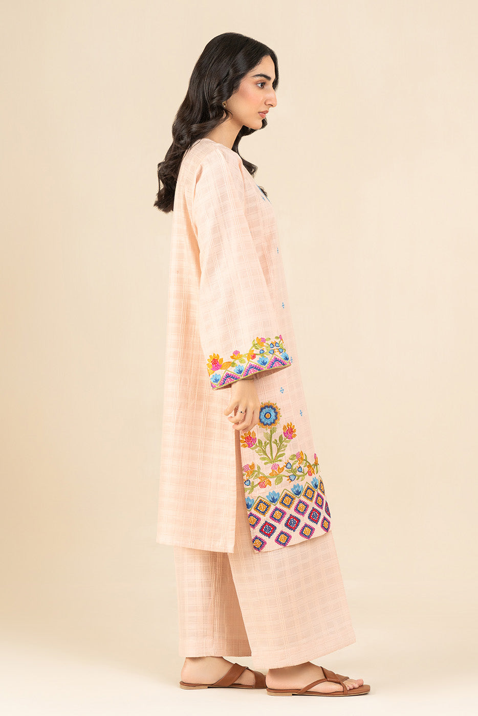 2 PIECE EMBROIDERED DORIA SUIT (PRET)