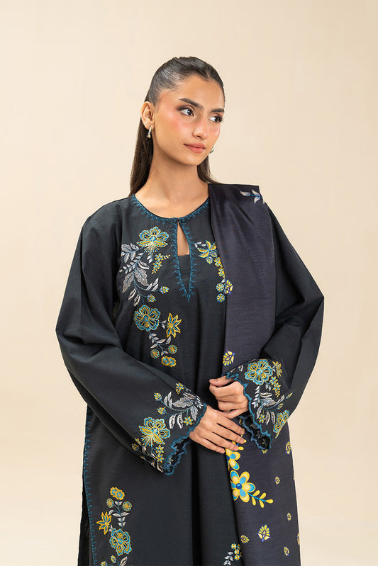 3 PIECE EMBROIDERED SLUB SUIT (PRET)