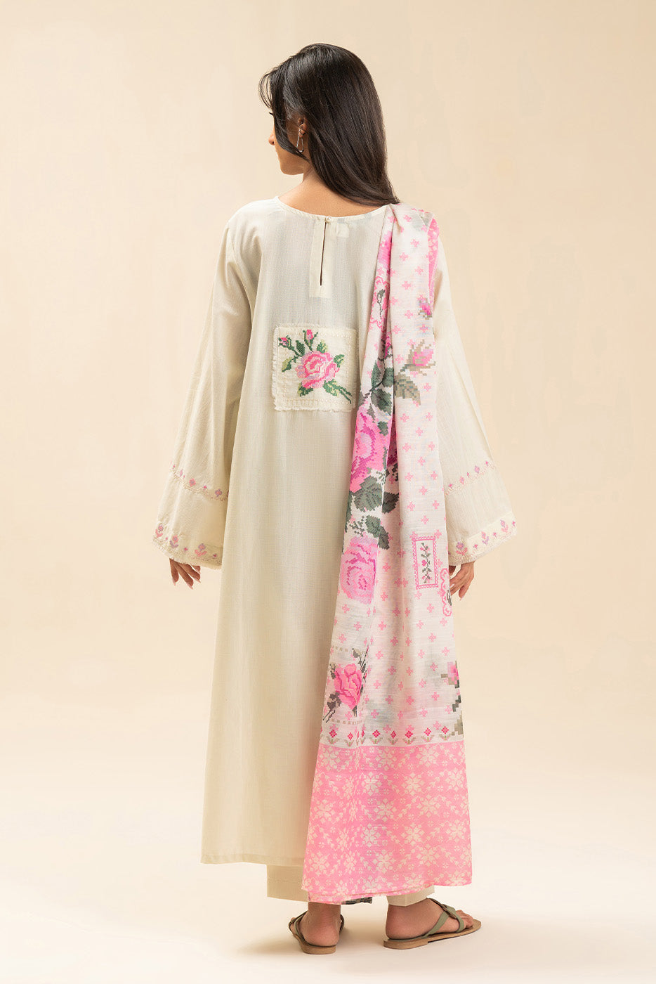 2 PIECE EMBROIDERED SLUB SUIT (PRET)