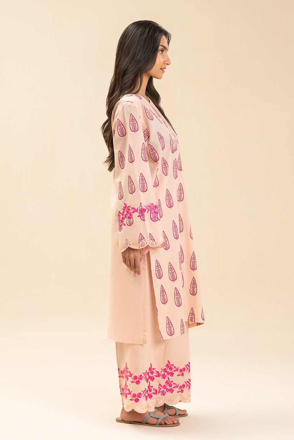2 PIECE EMBROIDERED SLUB SUIT (PRET)