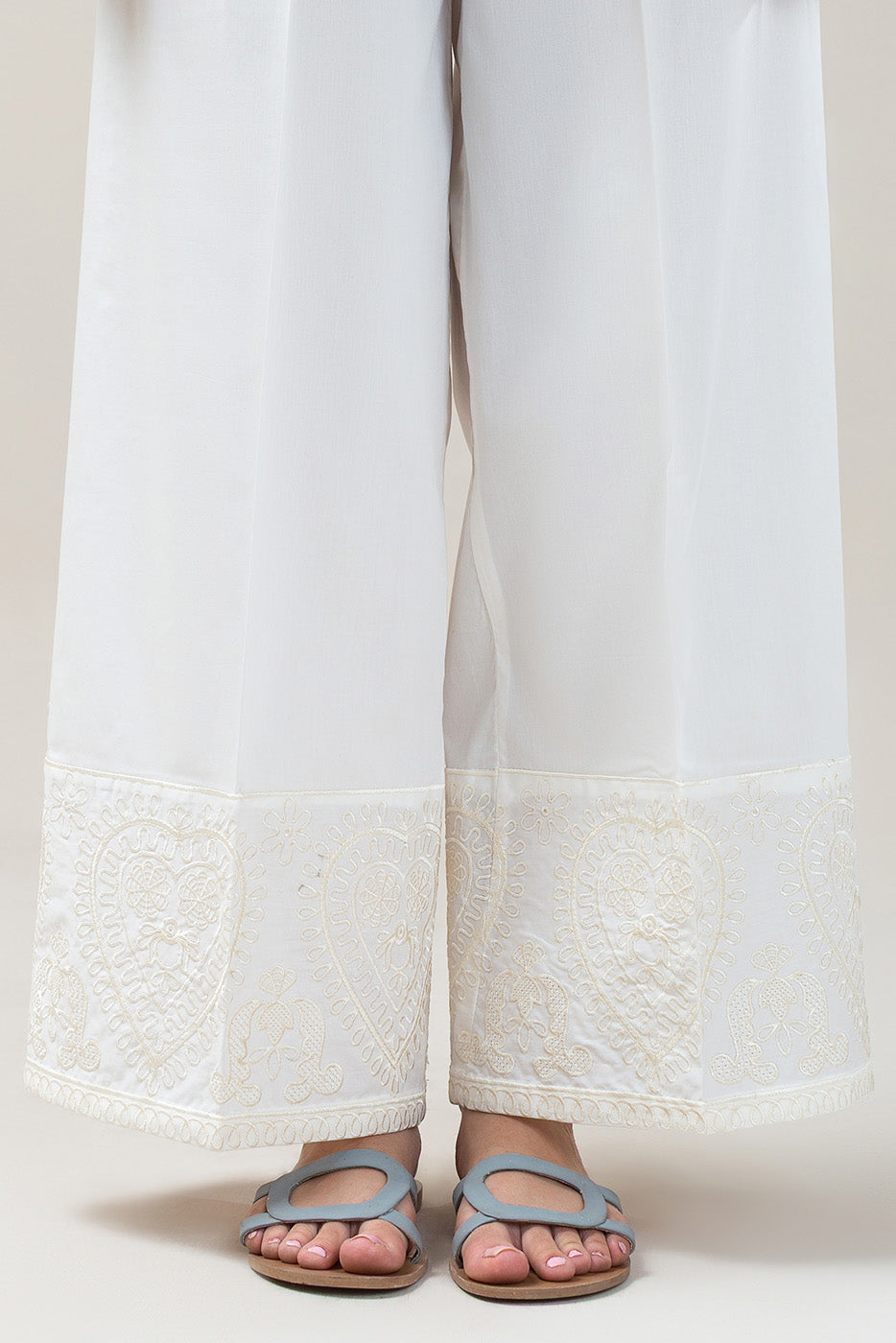 EMBROIDERED SLACK PANTS