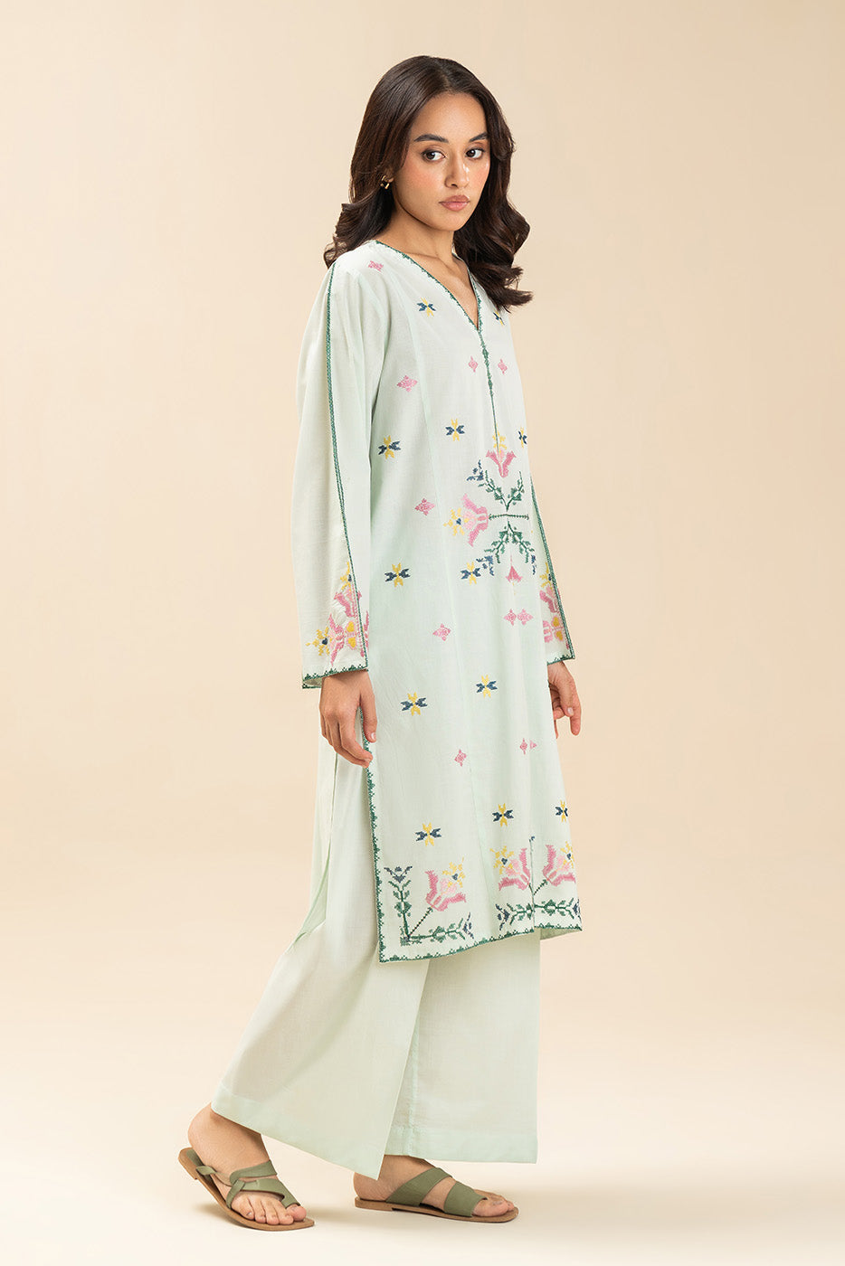 2 PIECE EMBROIDERED LAWN SUIT (PRET)