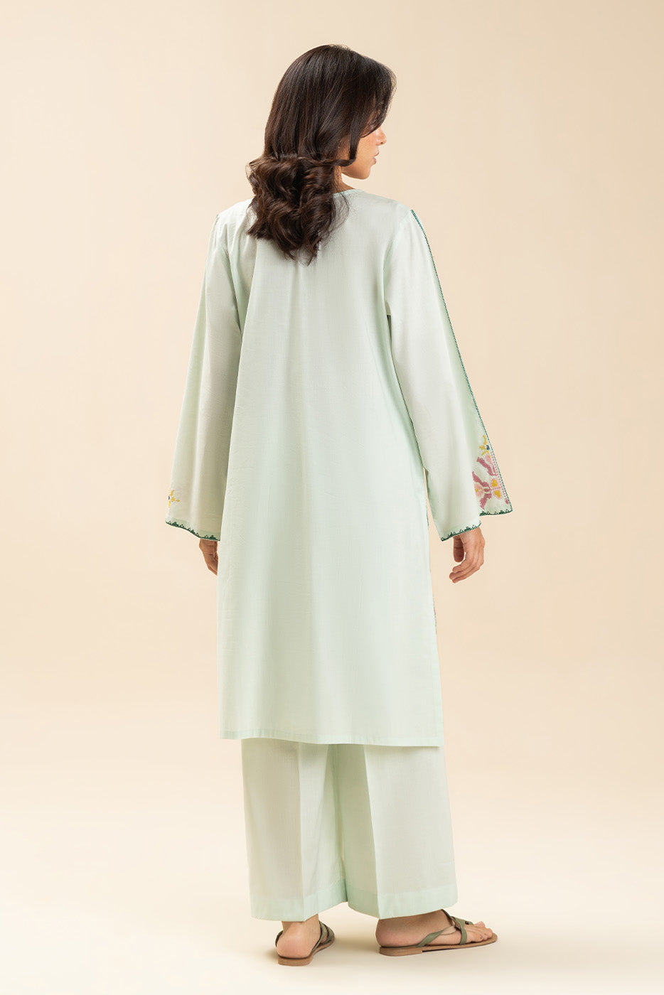 2 PIECE EMBROIDERED LAWN SUIT (PRET)
