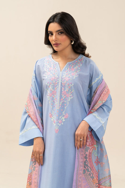 3 PIECE EMBROIDERED TEXTURED LAWN SUIT (PRET)
