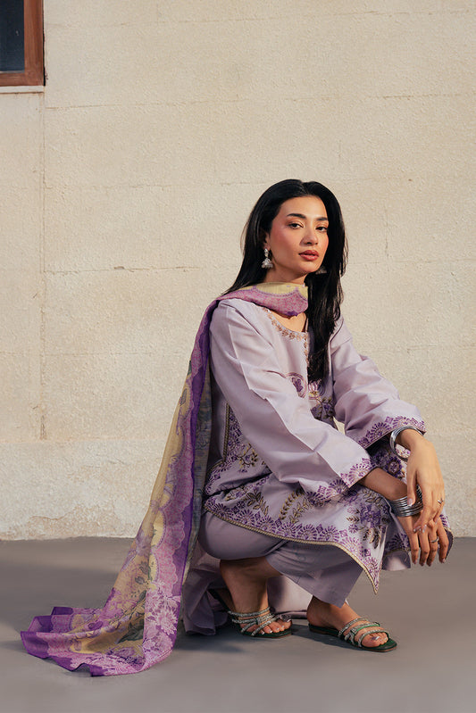 3 PIECE EMBROIDERED TEXTURED LAWN SUIT (PRET)