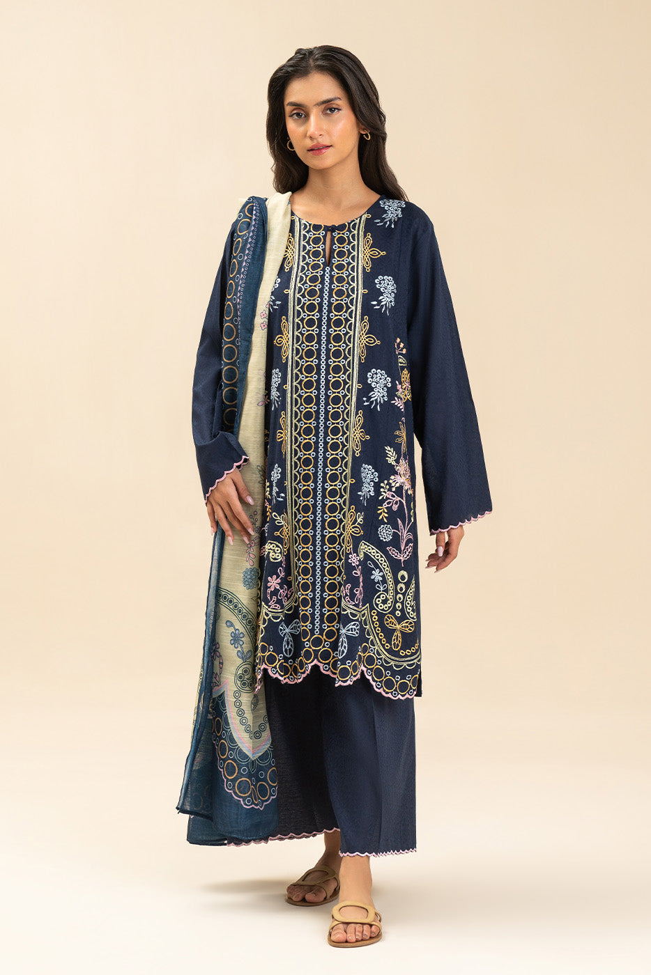 3 PIECE EMBROIDERED SELF JACQUARD SUIT (PRET)