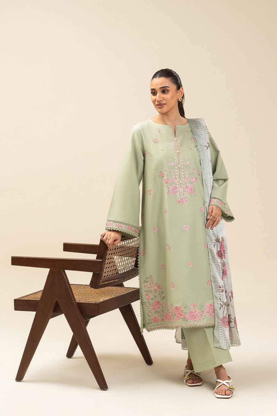 2 PIECE EMBROIDERED LAWN SUIT-FLORAL MELODY (UNSTITCHED)