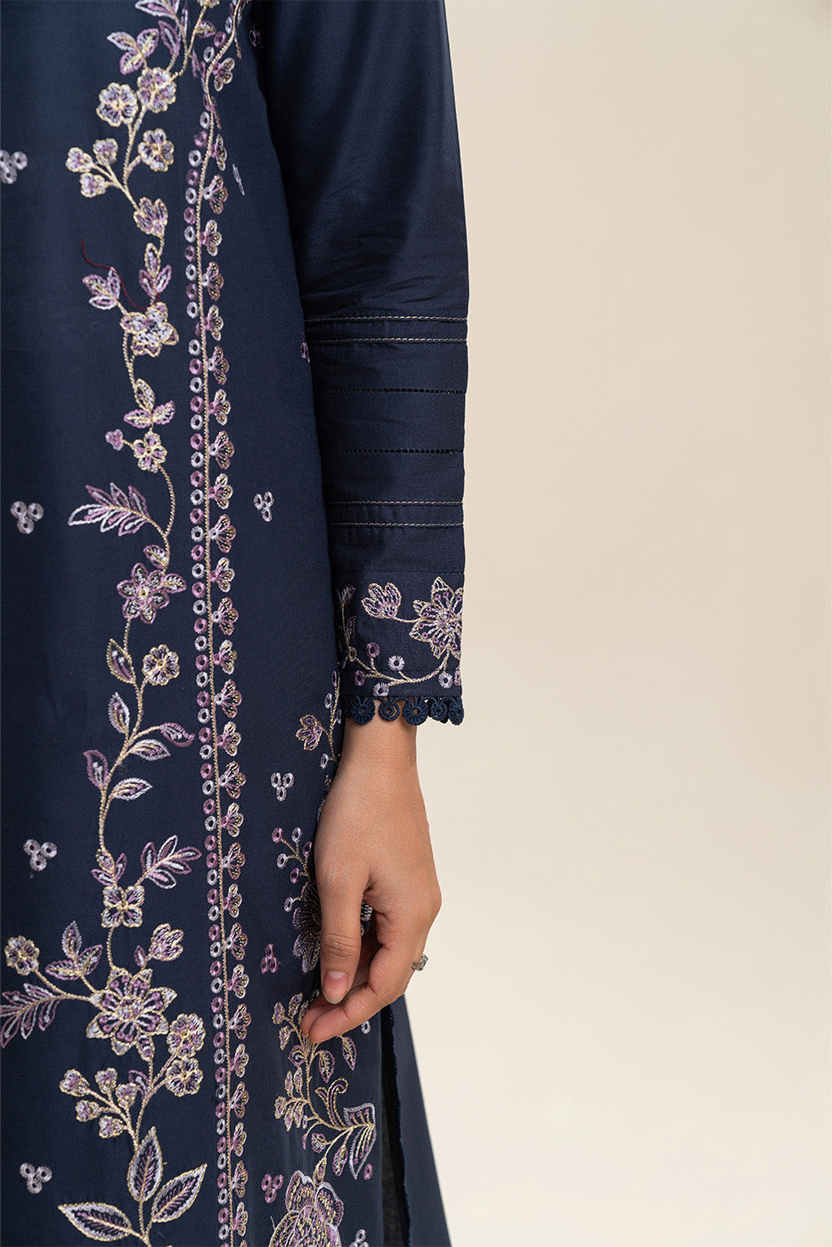 3 PIECE EMBROIDERED LAWN SUIT-FLORAL NIGHTFALL SUIT (UNSTITCHED)