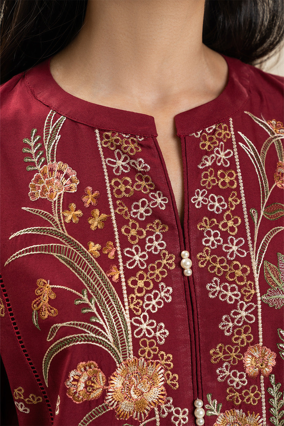 3 PIECE EMBROIDERED LAWN SUIT-MALEFICENT MAROON (UNSTITCHED)