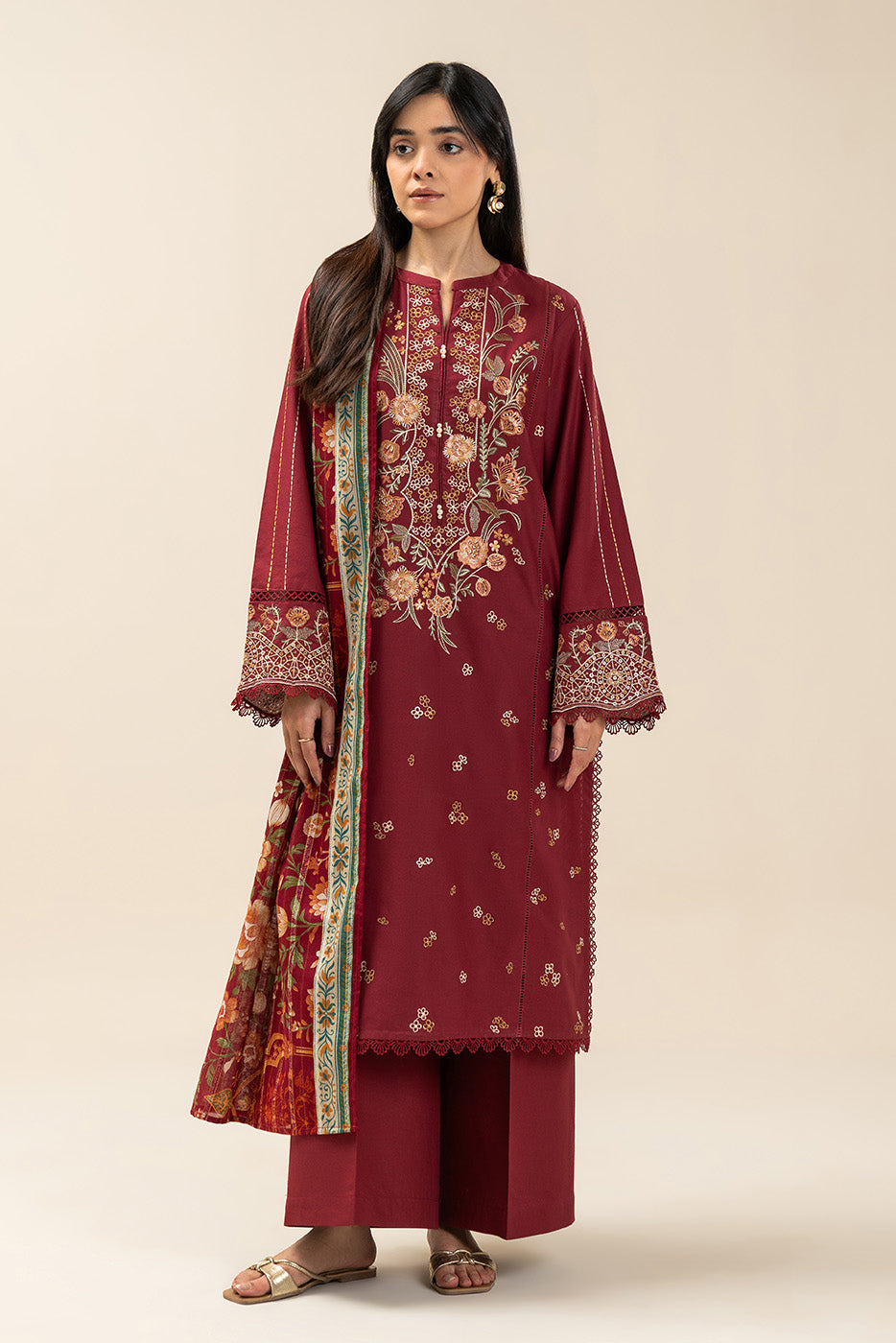 3 PIECE EMBROIDERED LAWN SUIT-MALEFICENT MAROON (UNSTITCHED)