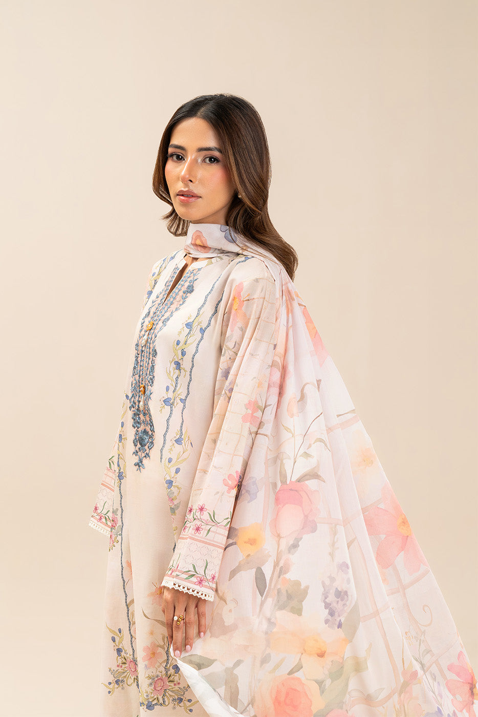 3 PIECE EMBROIDERED LAWN SUIT (PRET)