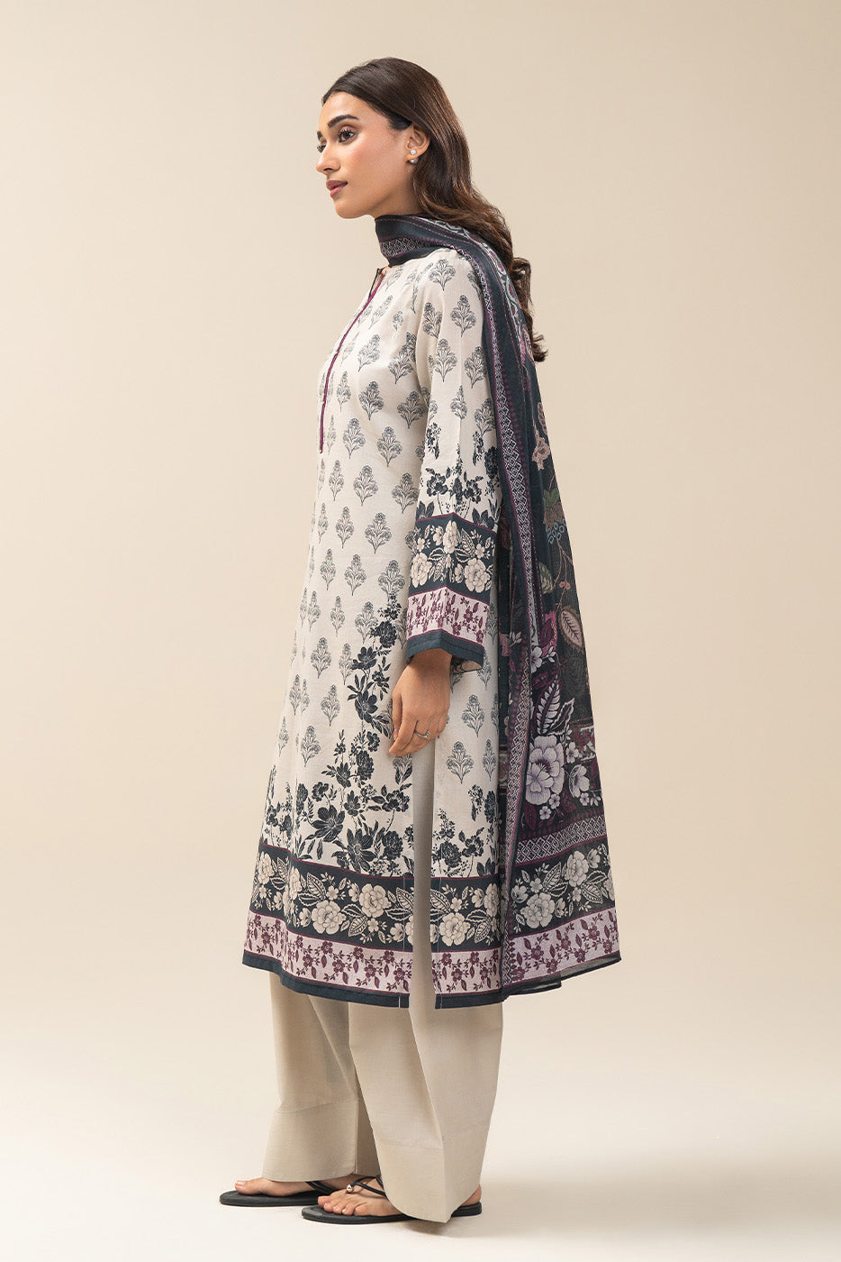 3 PIECE PRINTED LAWN SUIT-WHIMSICAL FLORET SUIT (UNSTITCHED)