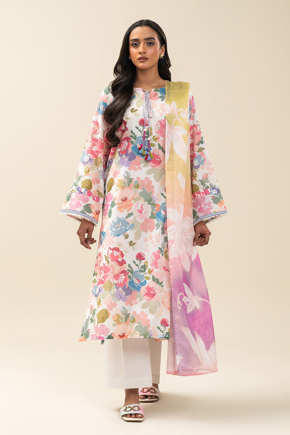 3 PIECE PRINTED LAWN SUIT-PEARLY BLOSSOM (UNSTITCHED)