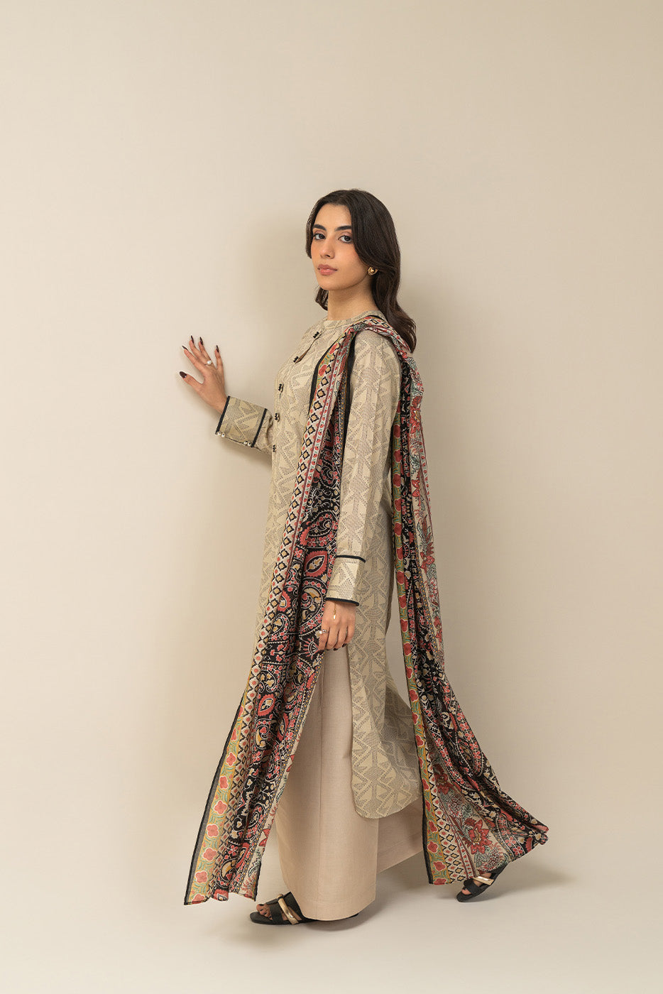 3 PIECE PRINTED LAWN SUIT-LUNAR GRACE (UNSTITCHED)