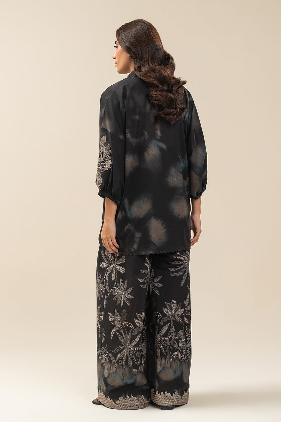 2 PIECE EMBROIDERED LAWN SUIT-FLORAL REVERIE SUIT