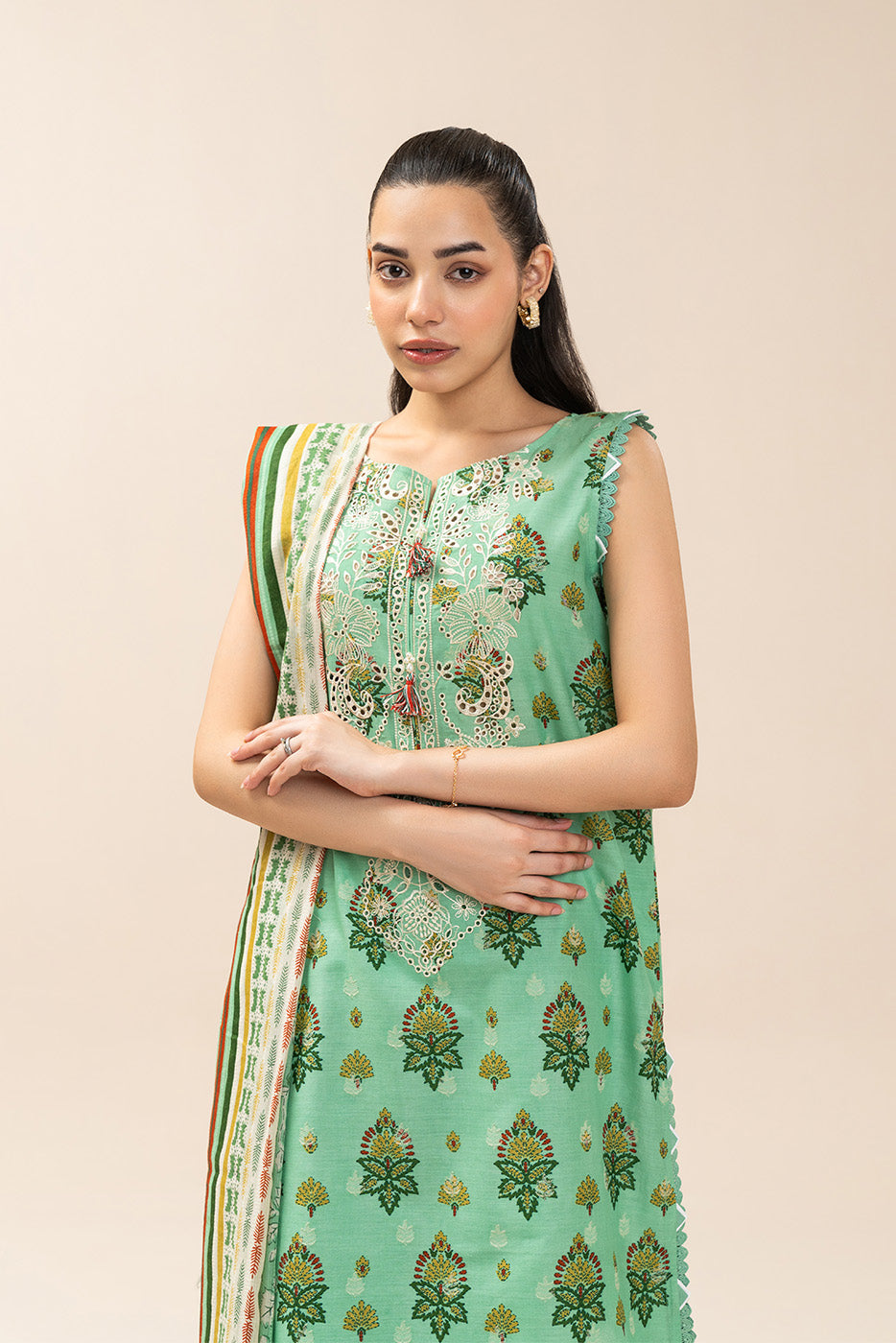 3 PIECE EMBROIDERED LAWN SUIT-FERN MIST (UNSTITCHED)