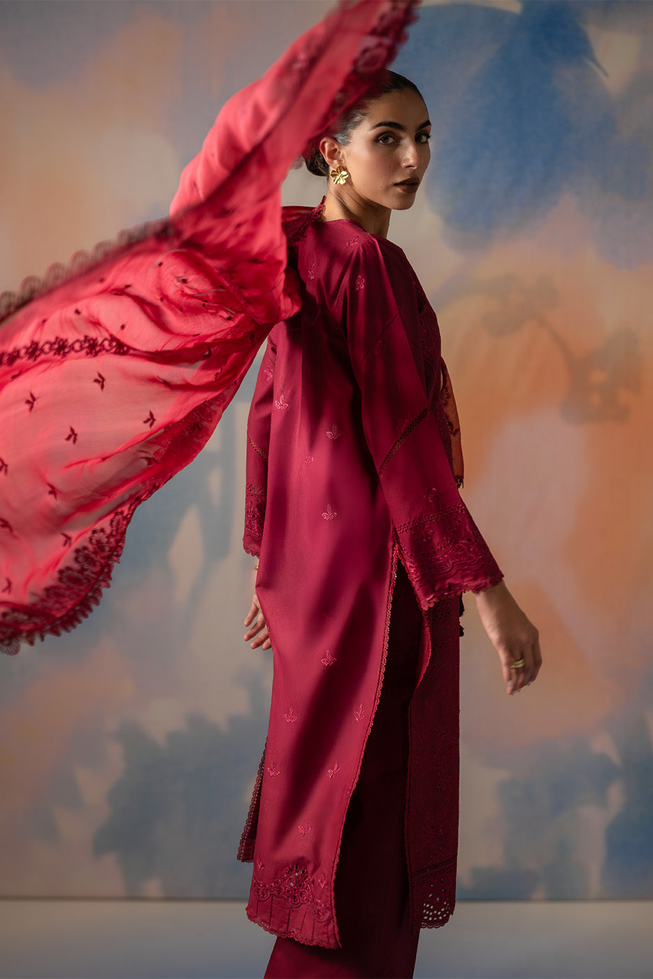 3 PIECE EMBROIDERED CHIKANKARI SUIT WITH BAMBER DUPATTA-CRIMSON CORE (UNSTITCHED)