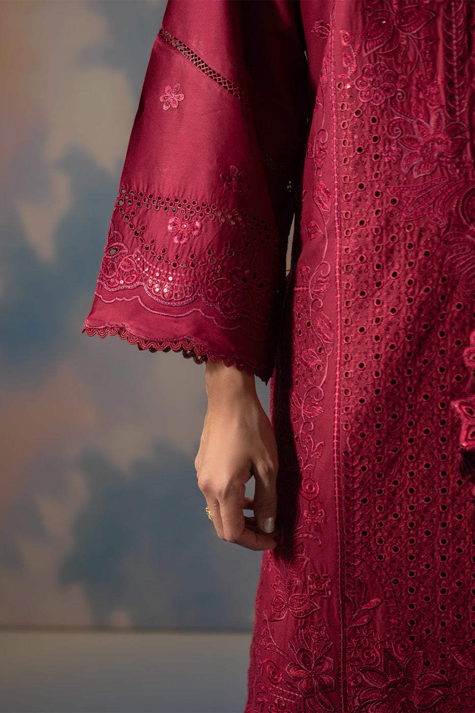 3 PIECE EMBROIDERED CHIKANKARI SUIT WITH BAMBER DUPATTA-CRIMSON CORE (UNSTITCHED)