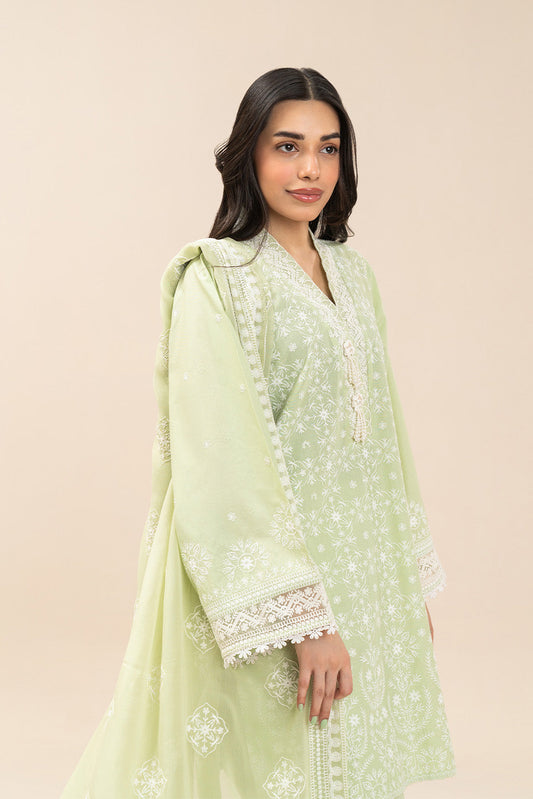 3 PIECE EMBROIDERED LAWN SUIT (LUXURY PRET)