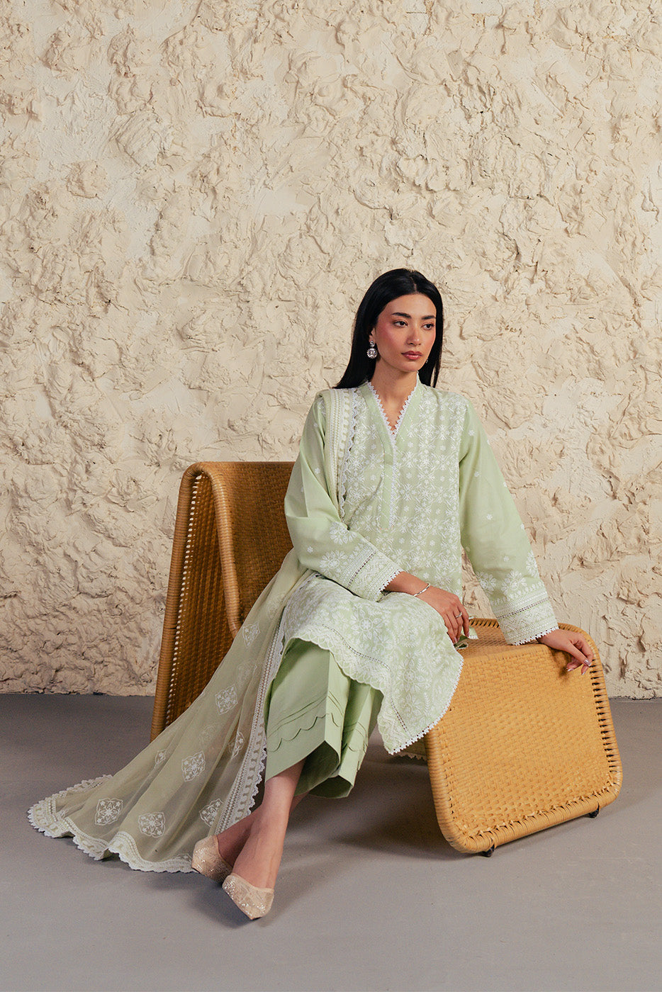 3 PIECE EMBROIDERED LAWN SUIT WITH BAMBER CHIFFON DUPATTA-MINT FROST (UNSTITCHED)