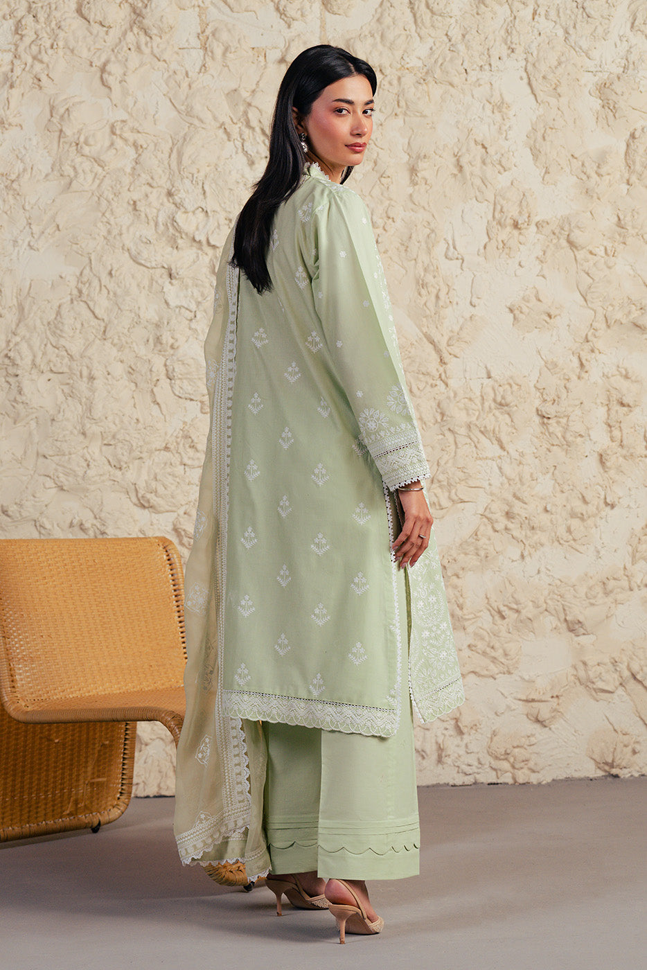 3 PIECE EMBROIDERED LAWN SUIT WITH BAMBER CHIFFON DUPATTA-MINT FROST (UNSTITCHED)