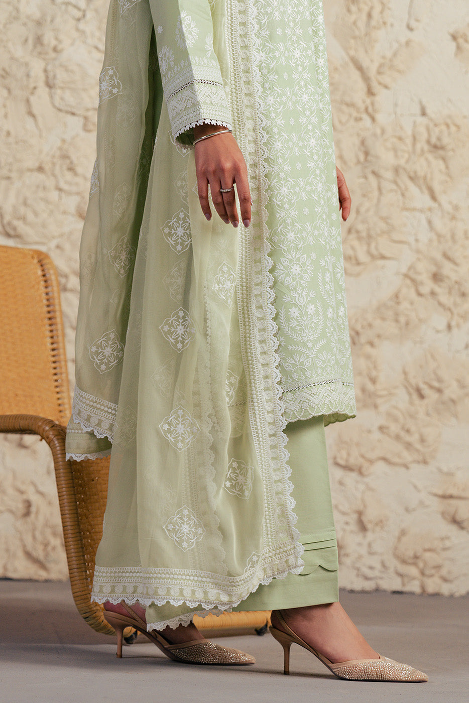 3 PIECE EMBROIDERED LAWN SUIT WITH BAMBER CHIFFON DUPATTA-MINT FROST (UNSTITCHED)