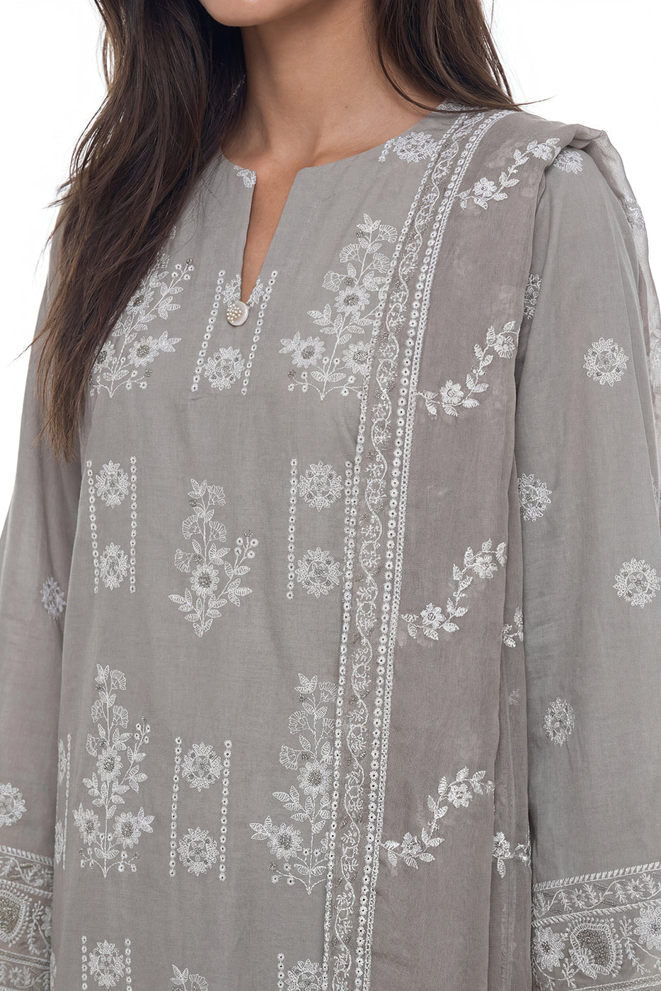 3 PIECE EMBROIDERED LAWN SUIT (PRET)