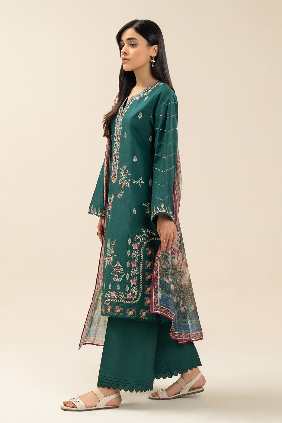 3 PIECE EMBROIDERED LAWN SUIT-MUGHAL GREENS (UNSTITCHED)