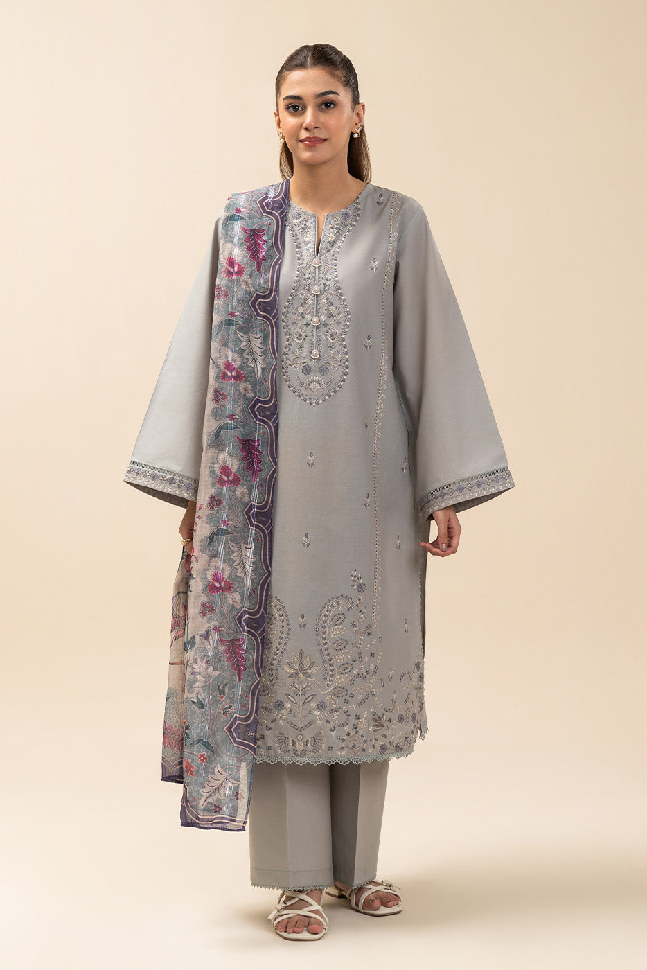 3 PIECE EMBROIDERED LAWN SUIT-ETHEREAL VEIL (UNSTITCHED)