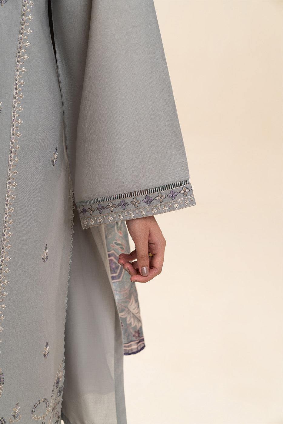 3 PIECE EMBROIDERED LAWN SUIT-ETHEREAL VEIL (UNSTITCHED)