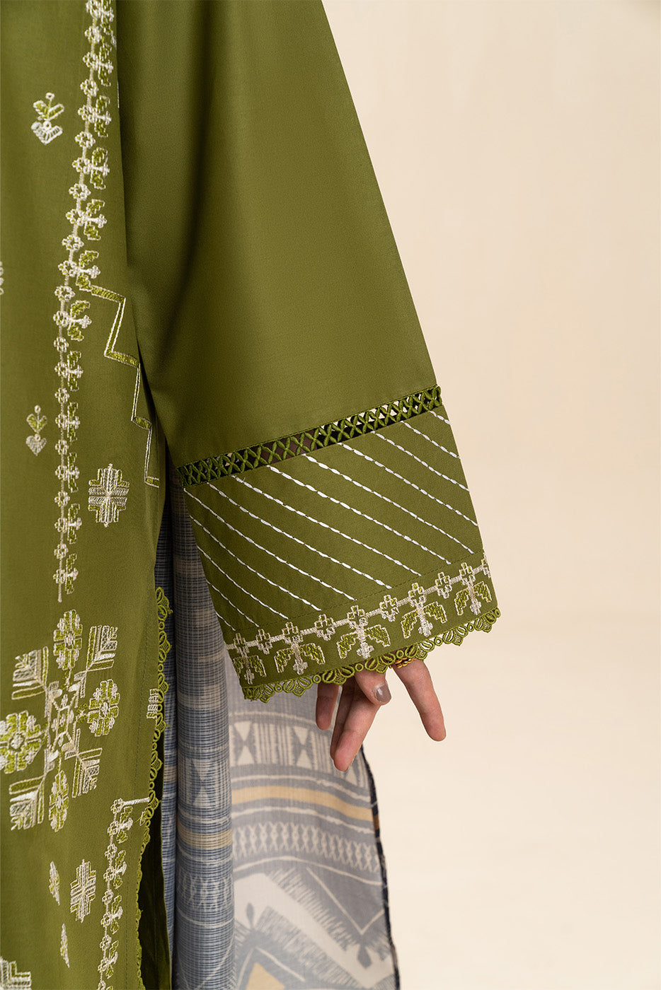 3 PIECE EMBROIDERED LAWN SUIT-JADE LADDER (UNSTITCHED)