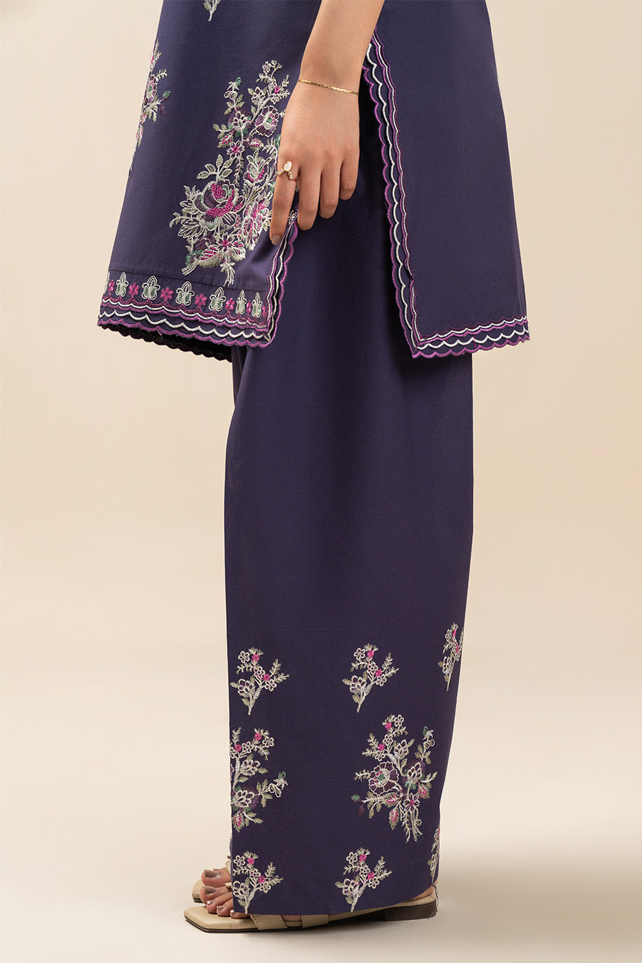 2 PIECE EMBROIDERED LAWN SUIT-ROYAL AMETHYST (UNSTITCHED)