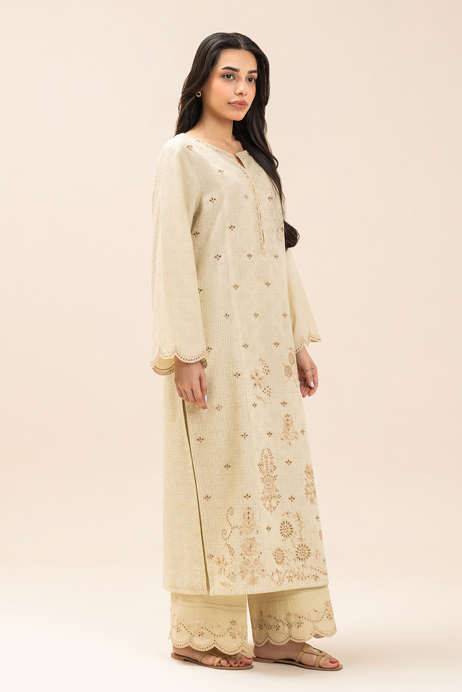 2 PIECE EMBROIDERED TEXTURED LAWN SUIT-PETAL WHISPER (UNSTITCHED)