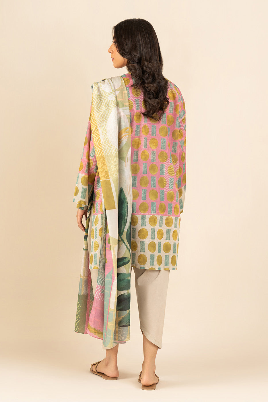 3 PIECE PRINTED LAWN SUIT (PRET)