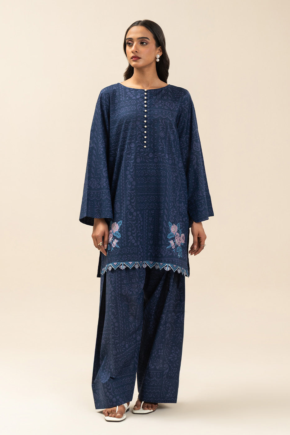 2 PIECE EMBROIDERED LAWN SUIT-VERDANT BLUE (UNSTITCHED)