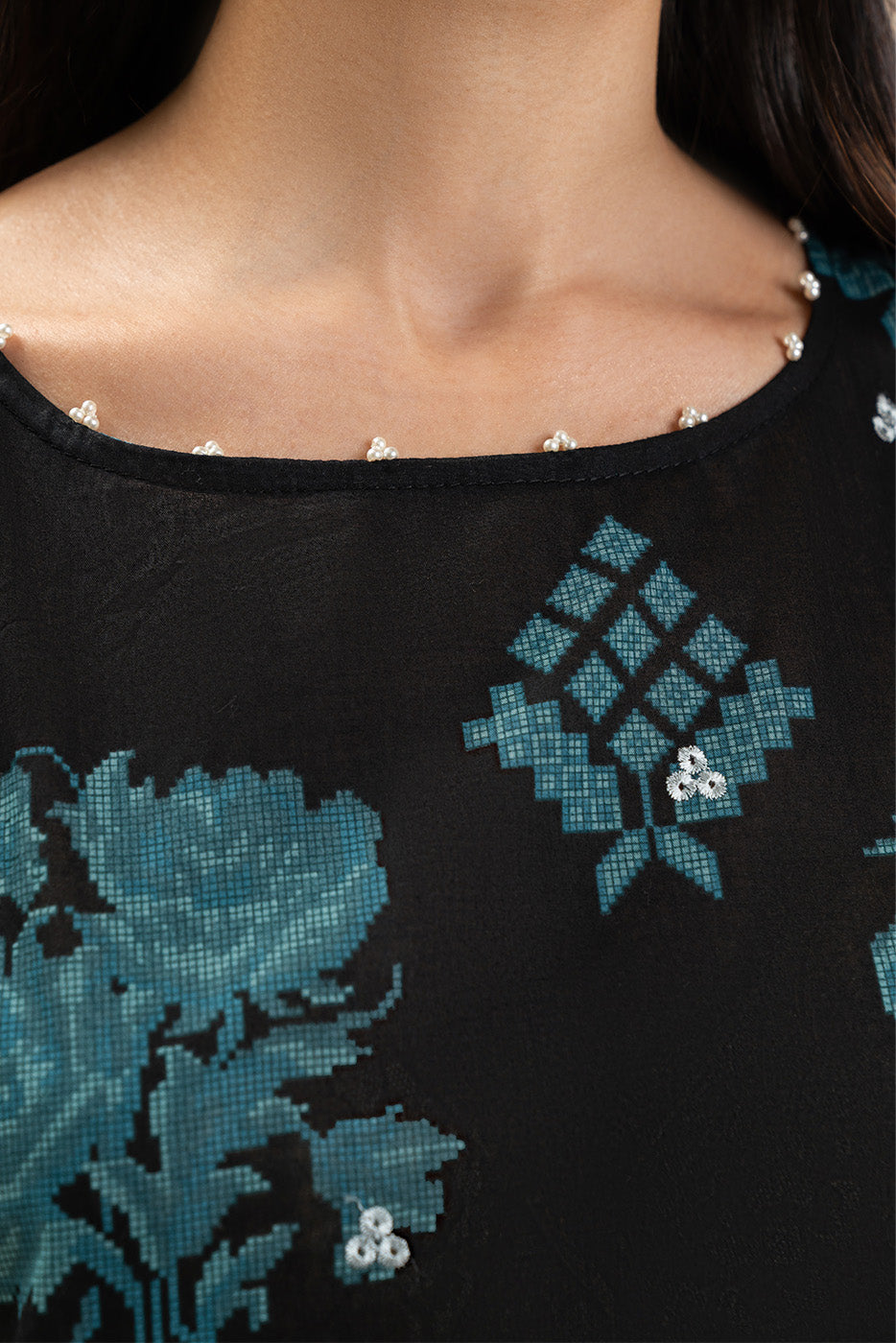 3 PIECE EMBROIDERED LAWN SUIT-DUSTY MUSE (UNSTITCHED)