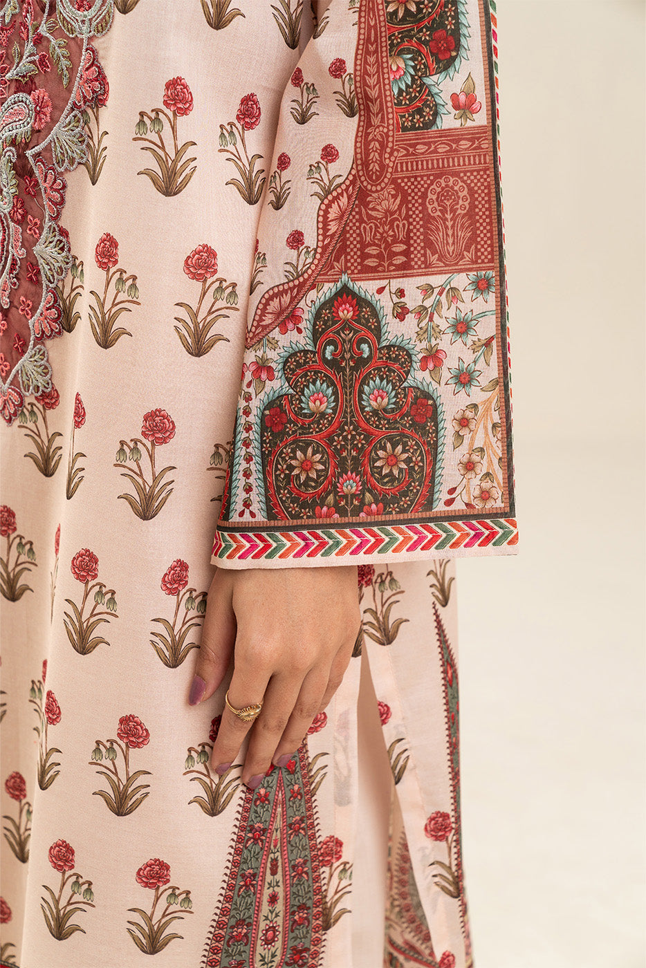 3 PIECE EMBROIDERED LAWN SUIT-ORCHARD ARCH (UNSTITCHED)