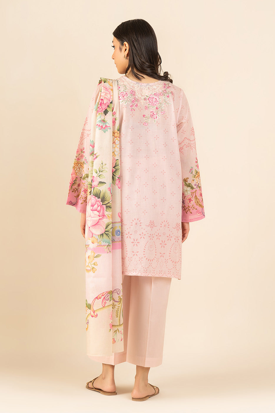 3 PIECE EMBROIDERED LAWN SUIT (PRET)