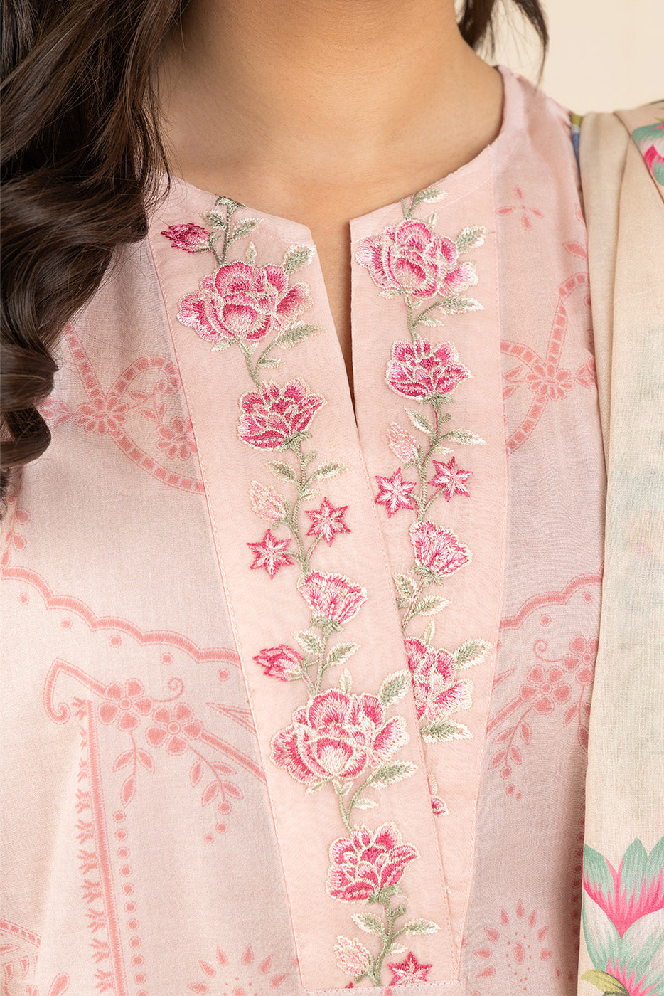 3 PIECE EMBROIDERED LAWN SUIT (PRET)