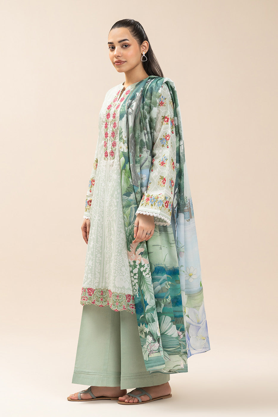 3 PIECE EMBROIDERED LAWN SUIT-OCEANIC LUXE (UNSTITCHED)