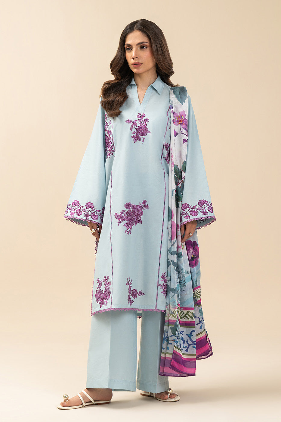 3 PIECE EMBROIDERED LAWN SUIT-BLUEBELL BLOOM (UNSTITCHED)