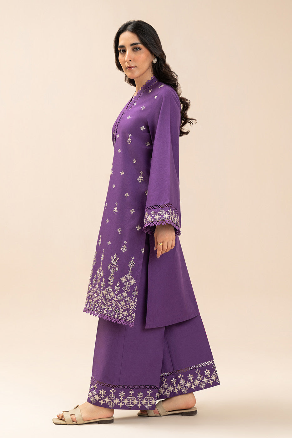 2 PIECE EMBROIDERED LAWN SUIT-ROYAL ENSEMBLE (UNSTITCHED)
