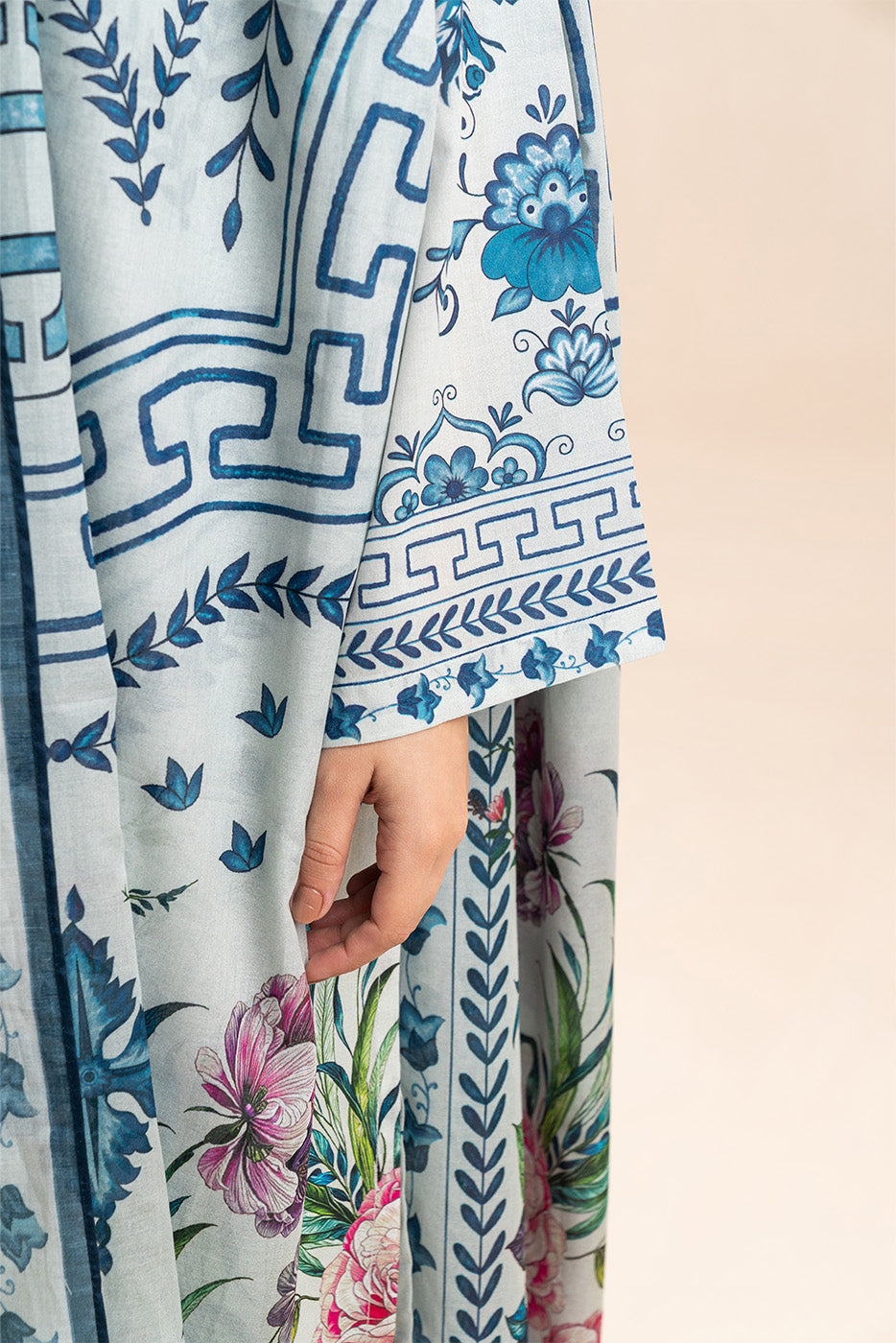 3 PIECE PRINTED LAWN SUIT-GARDEN MIST (UNSTITCHED)