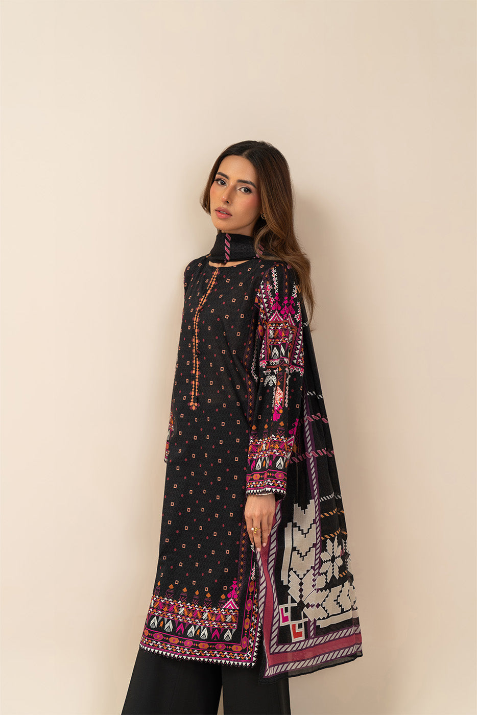 3 PIECE PRINTED LAWN SUIT-MIDNIGHT NOIR (UNSTITCHED)