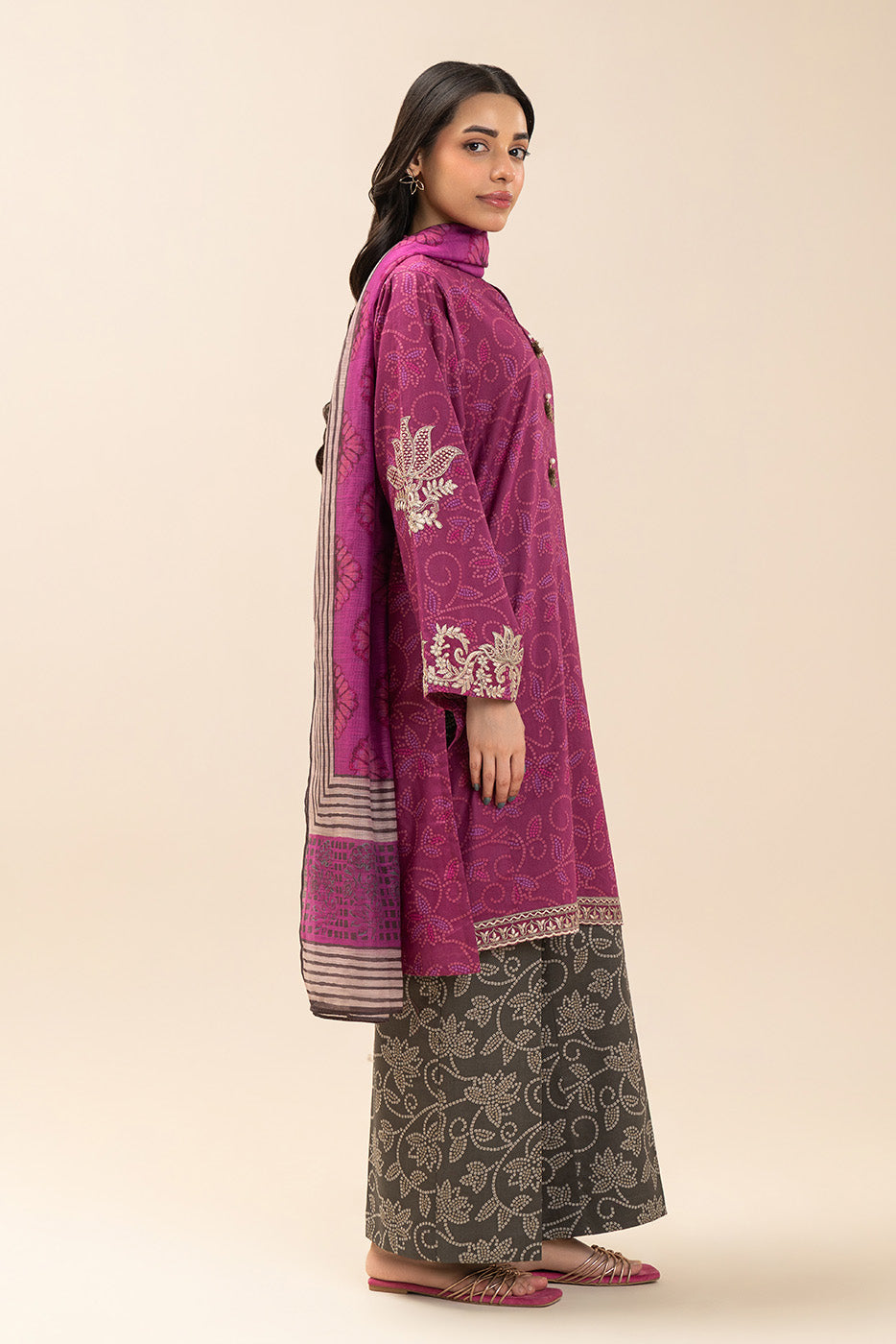 3 PIECE EMBROIDERED LAWN SUIT-NOCTURNAL BERRY (UNSTITCHED)