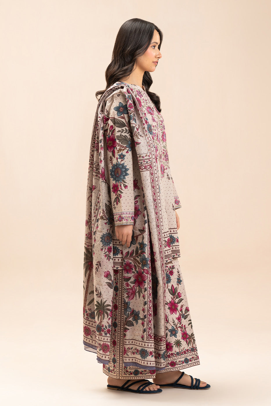 3 PIECE EMBROIDERED LAWN SUIT-FLEUR CHARM (UNSTITCHED)