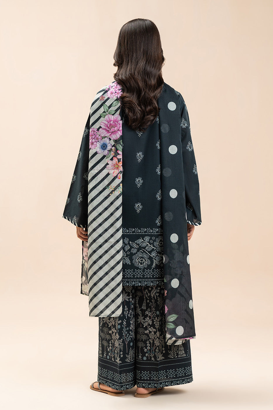 3 PIECE EMBROIDERED LAWN SUIT-NOIR VINE (UNSTITCHED)