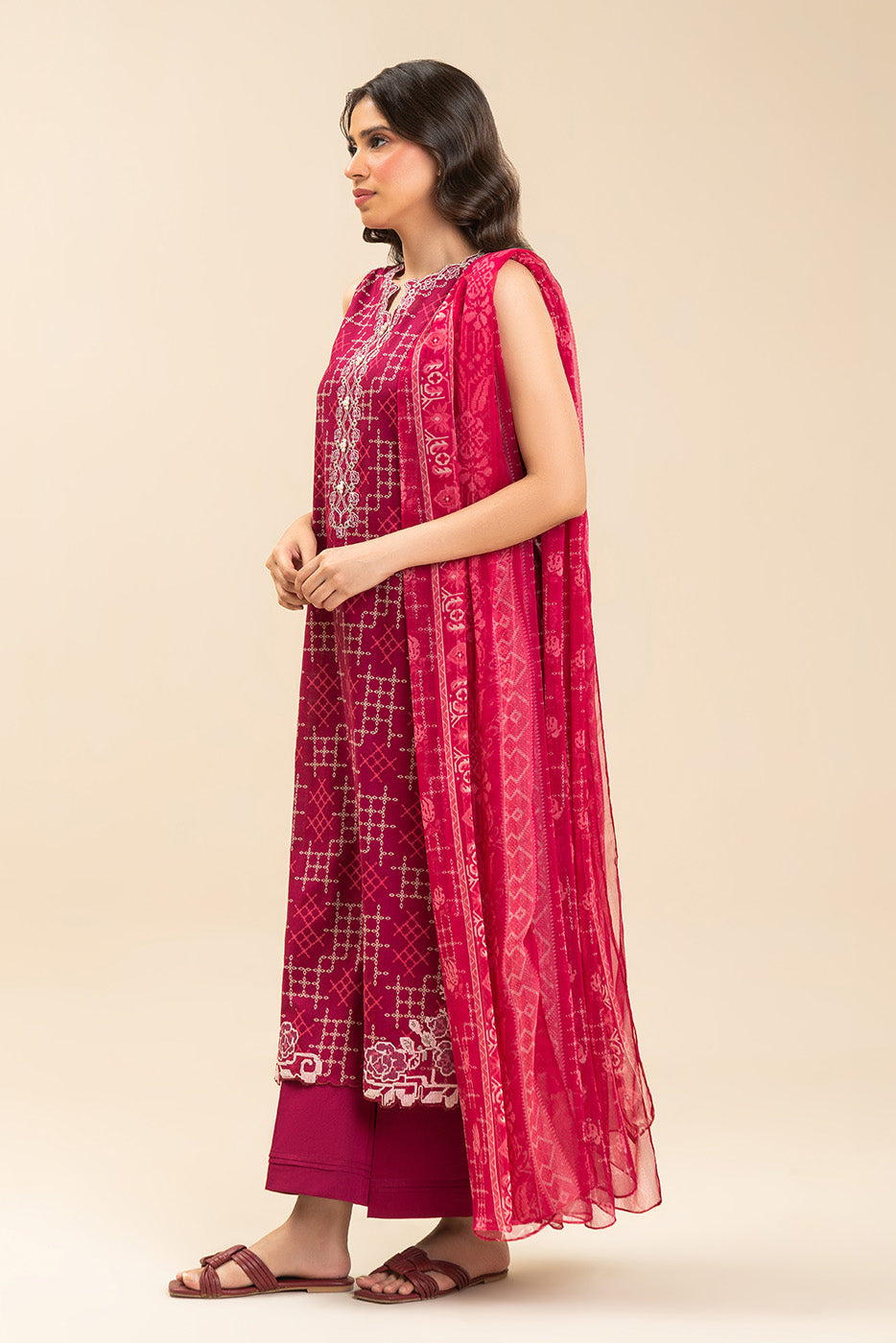 3 PIECE EMBROIDERED LAWN SUIT-BERRY TRELLIS (UNSTITCHED)