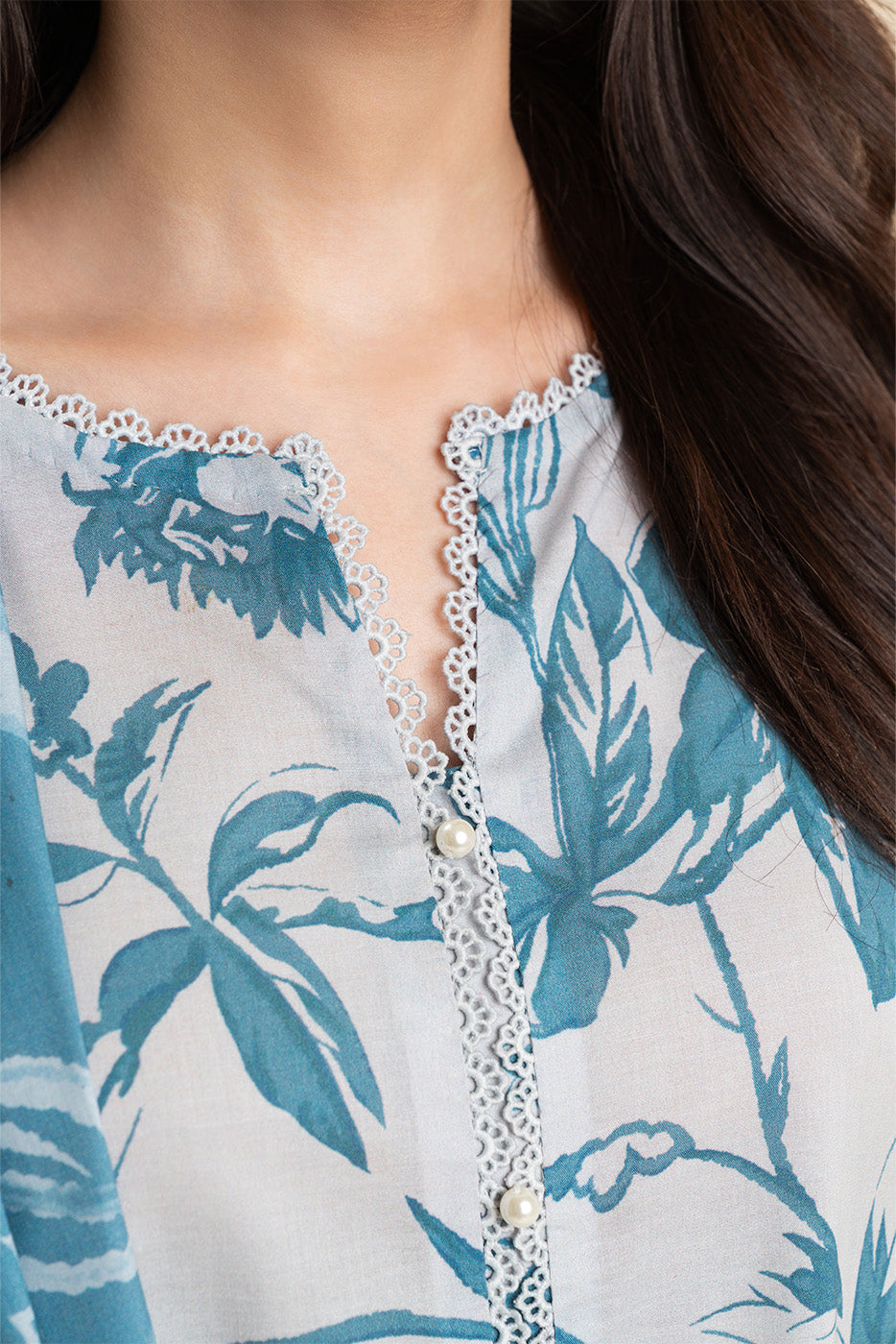 3 PICE EMBROIDERED LAWN SUIT-MONOCHROMATIC AZURE (UNSTITCHED)